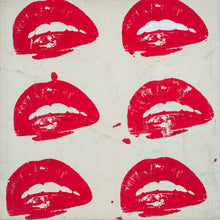 Load image into Gallery viewer, Kiss Me !